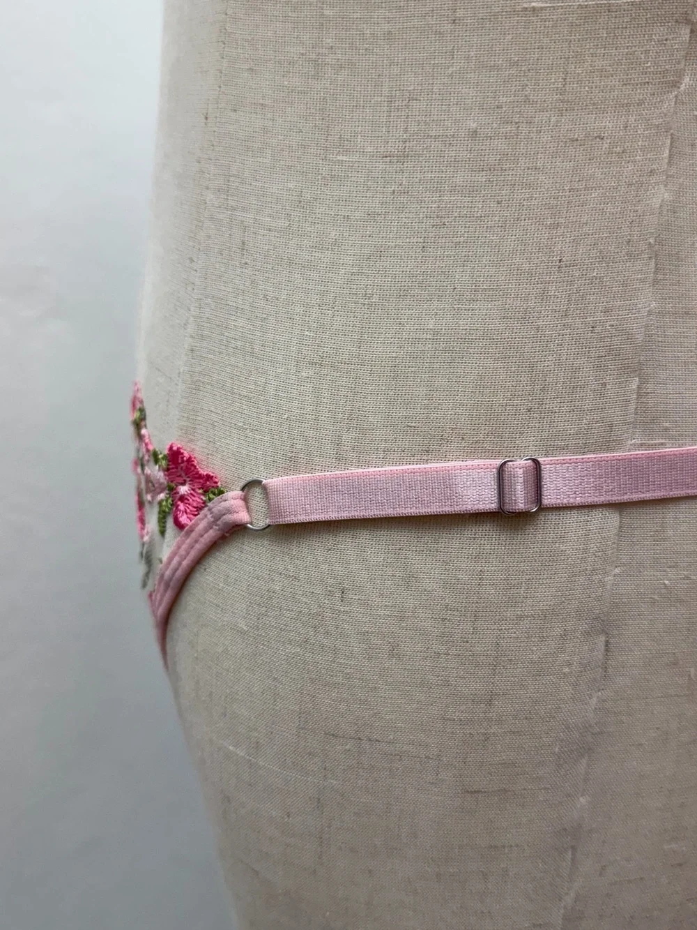 New Pink Floral Embroidered Sheer Lingerie Set Bra & Thong Size S